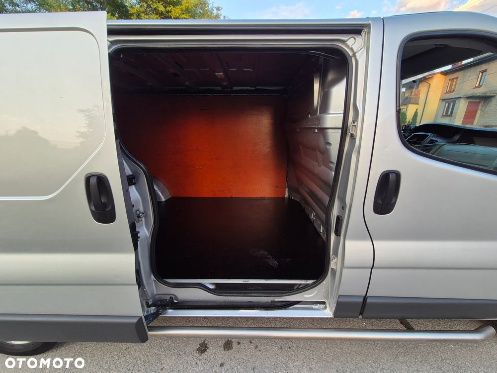 Opel Vivaro - 25