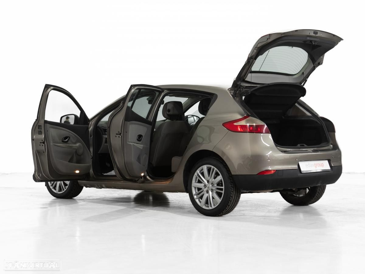Renault Mégane - 5