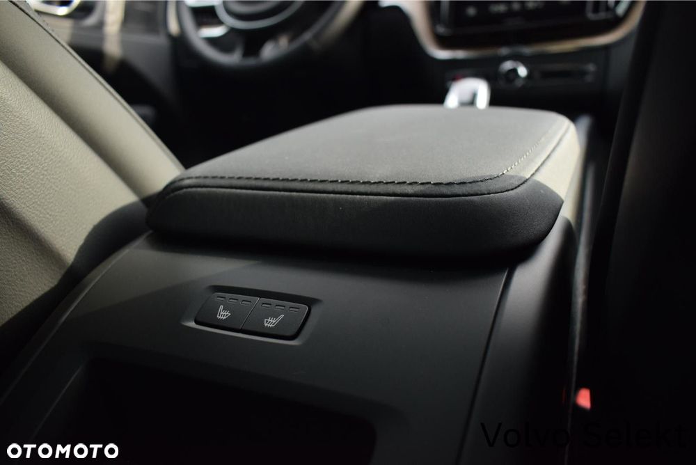 Volvo XC 60 - 22