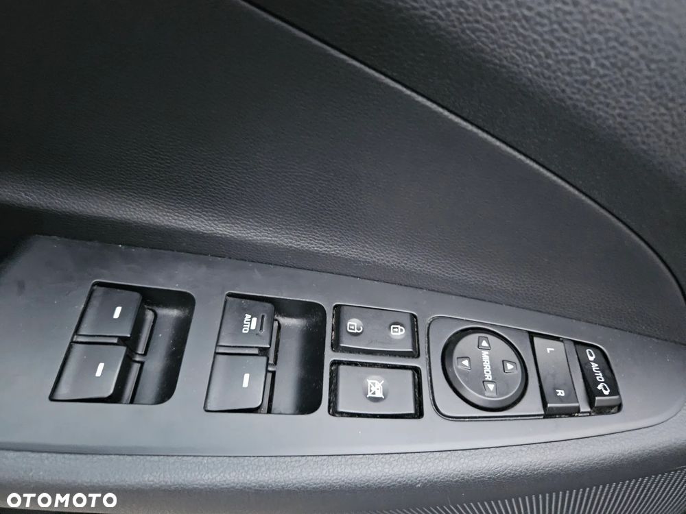 Hyundai Tucson 1.6 GDI BlueDrive Comfort 2WD - 17