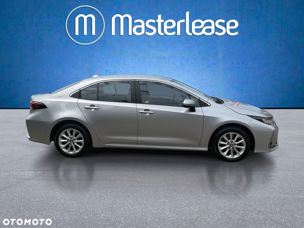 Toyota Corolla - 4