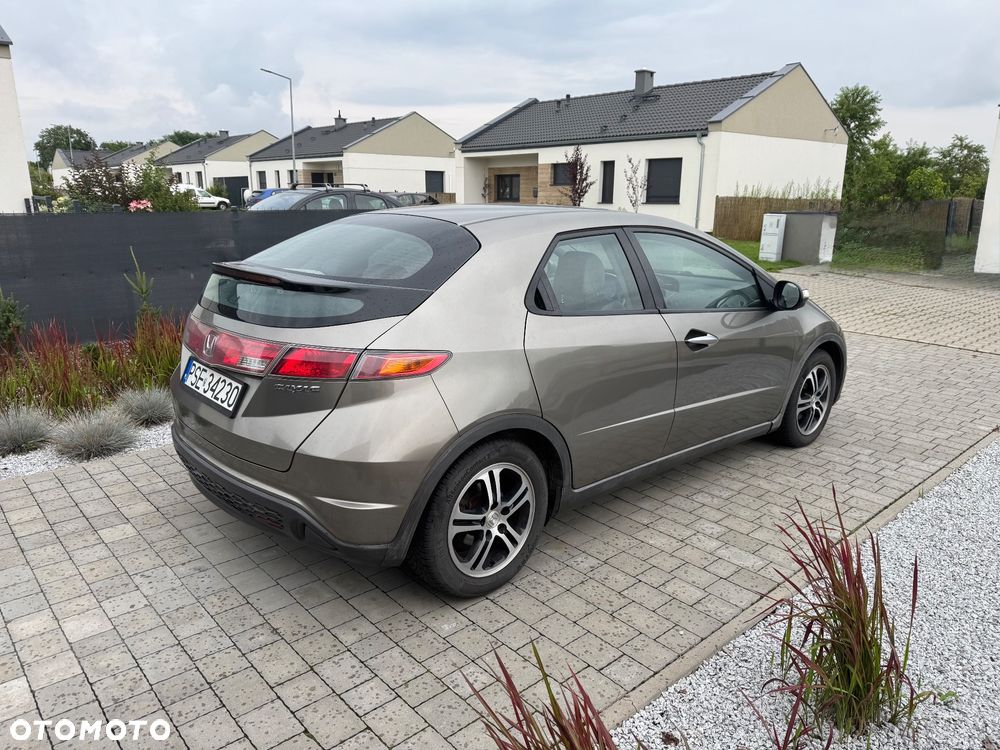 Honda Civic 1.4i-DSi - 7