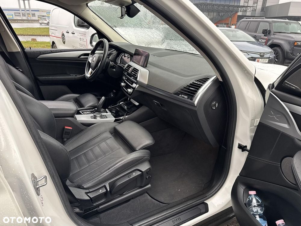 BMW X3 xDrive20i GPF Luxury Line - 25