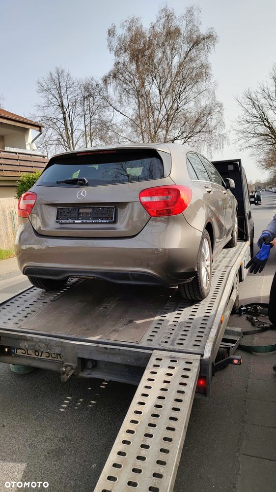 Mercedes-Benz Klasa A 180 (BlueEFFICIENCY) Style - 37