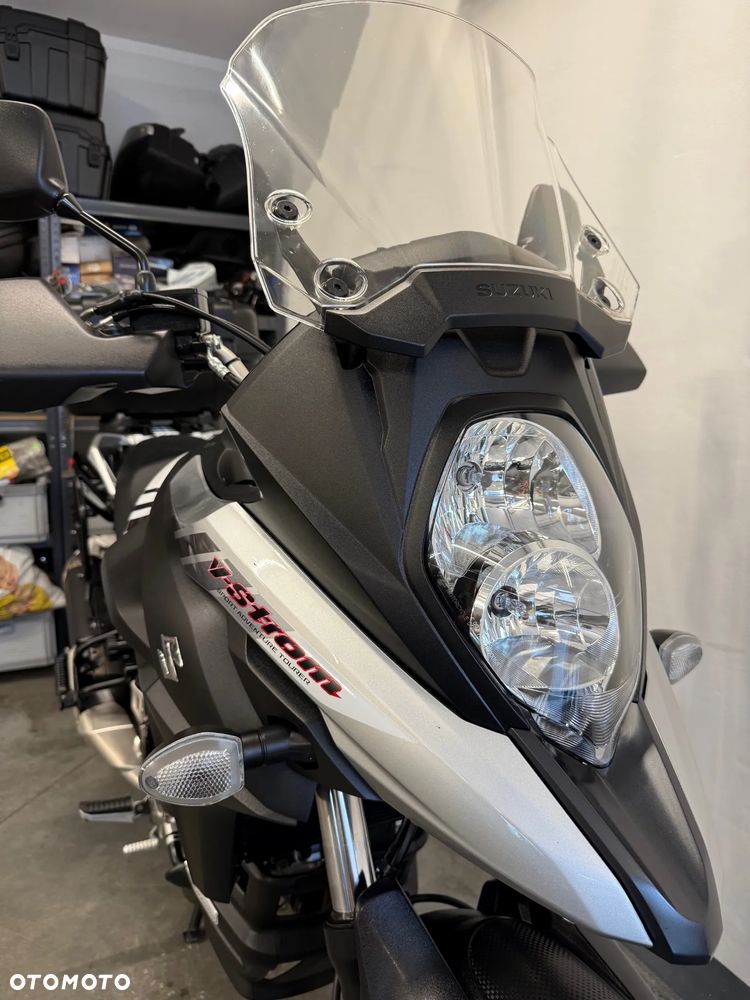 Suzuki V-STROM - 32