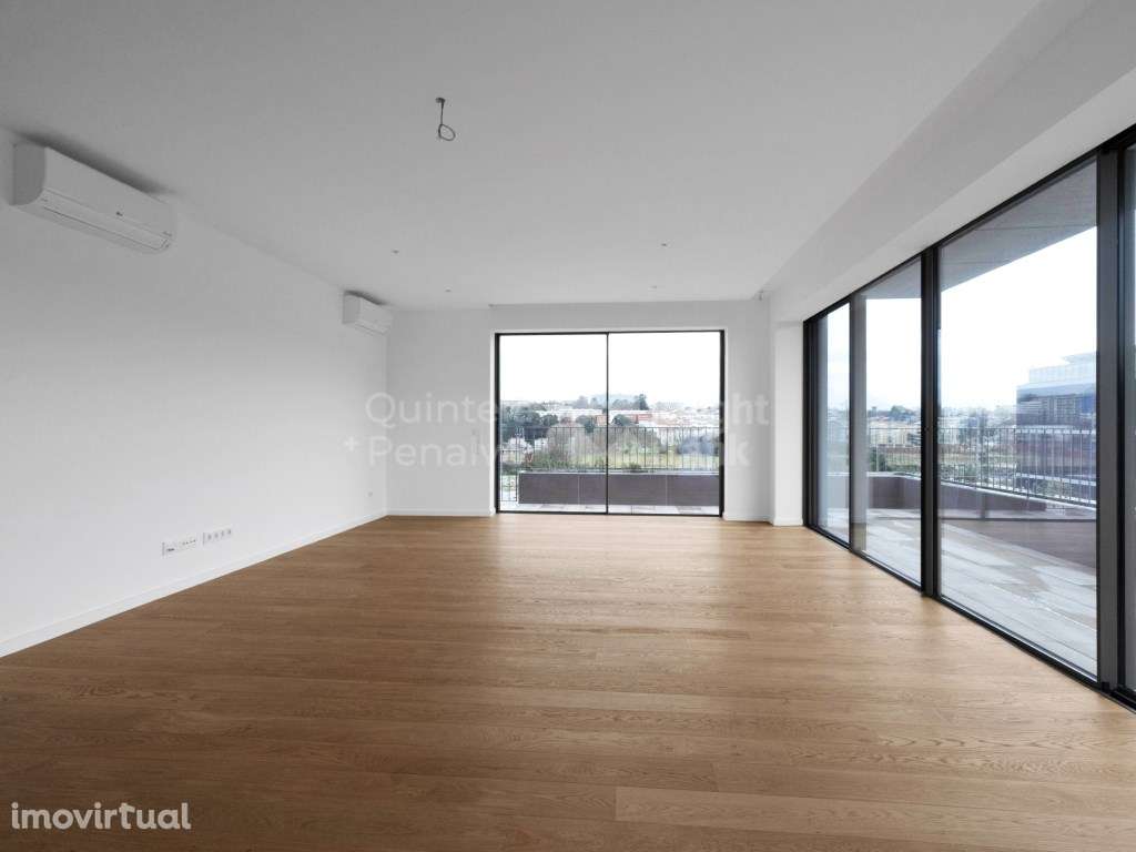 Penthouse T4 junto ao Parque da Cidade em Matosinhos Sul - Grande imagem: 2/26