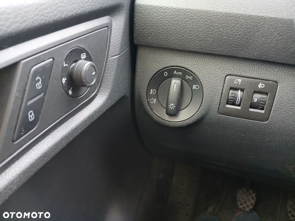 Volkswagen Caddy - 10