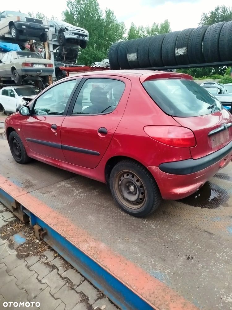 Peugeot 206  na części. - 6