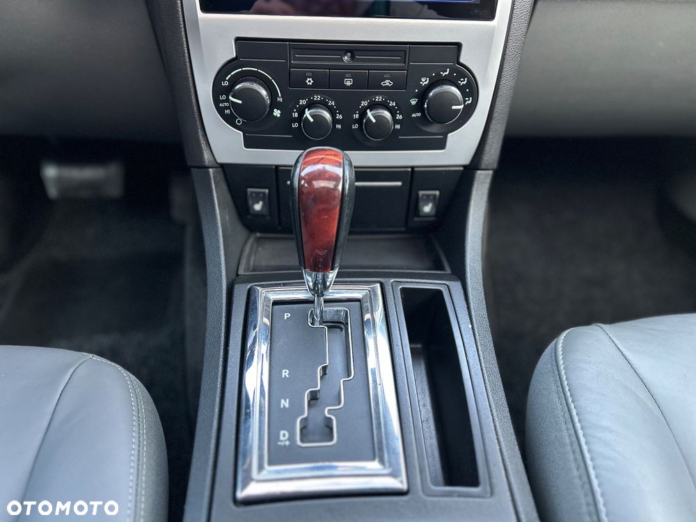 Chrysler 300C 5.7 Automatik - 18