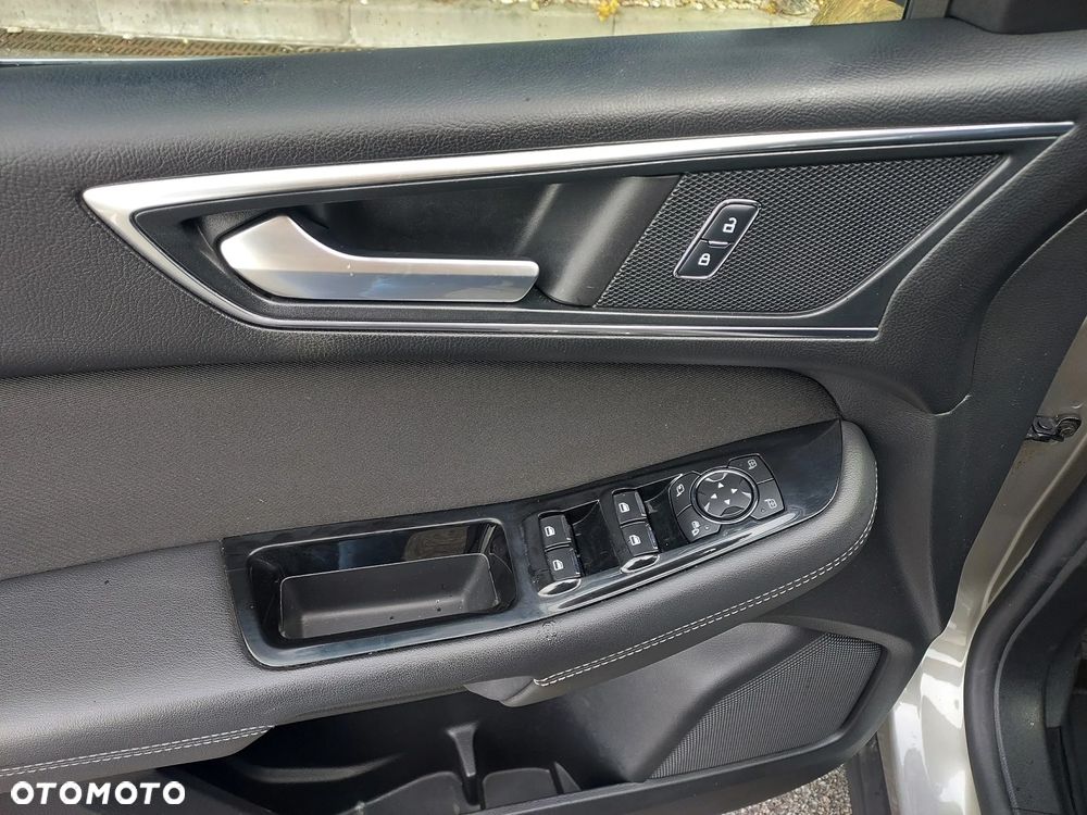 Ford S-Max 2.0 TDCi Titanium PowerShift - 35