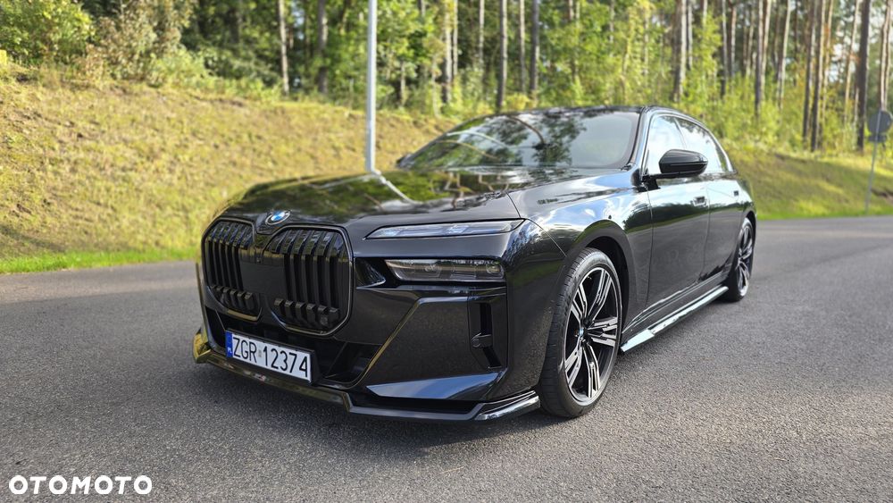 BMW Seria 7 740i - 1