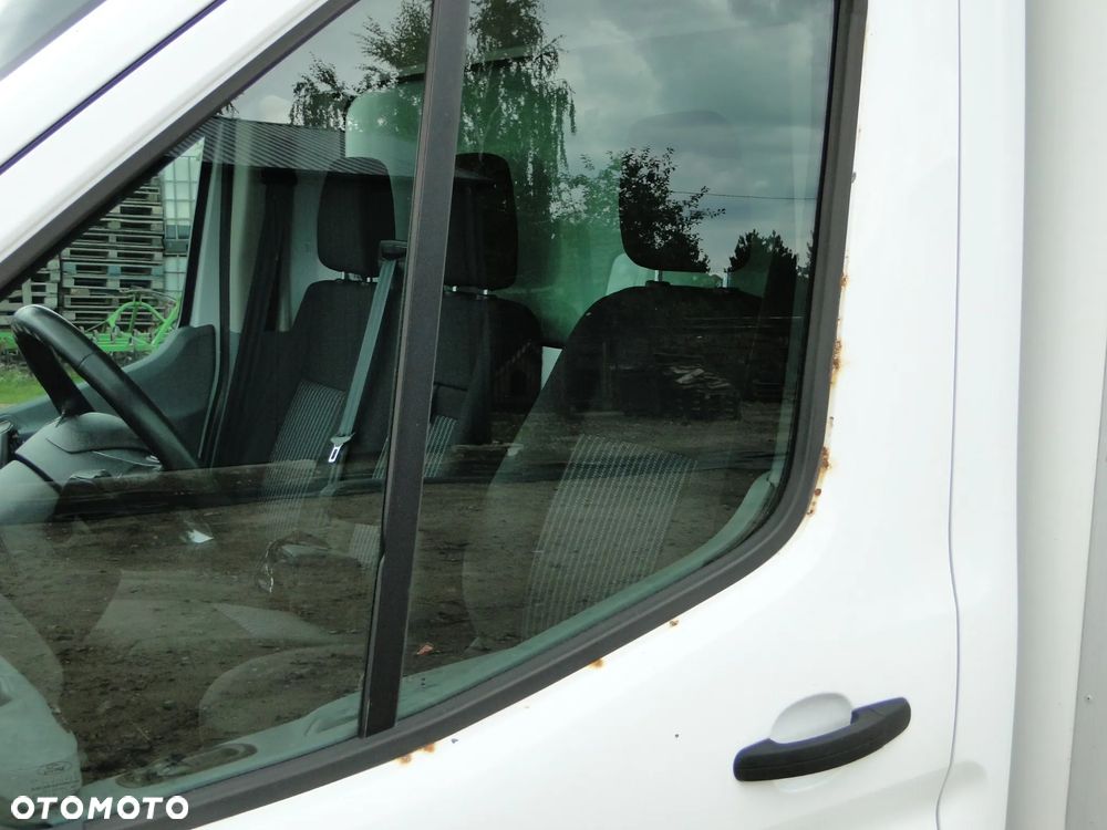 Ford Transit - 28