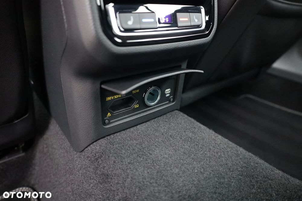 Volkswagen Arteon 2.0 TDI Bi-Turbo SCR 4Mot R-Line DSG - 27