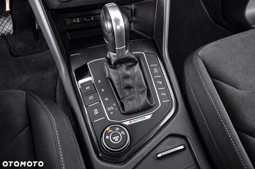 Volkswagen Tiguan - 34