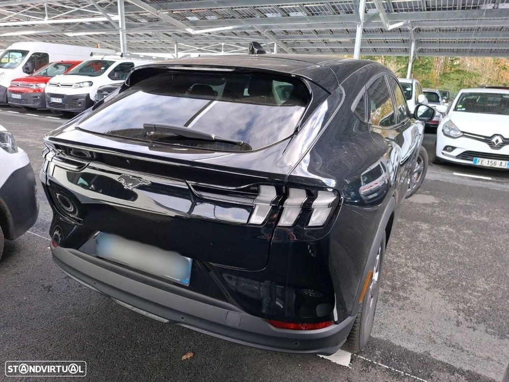 Ford Mustang Mach-E Alargada - 3