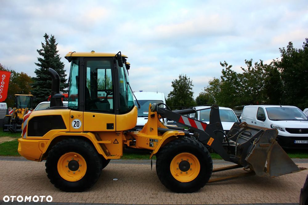 Volvo L30G - 12