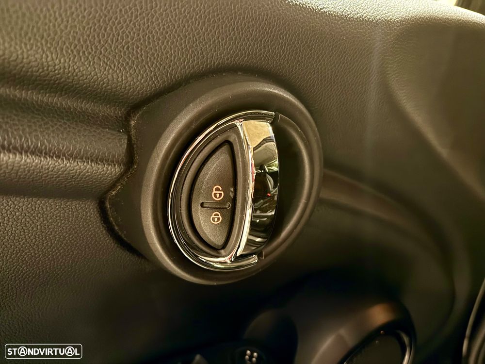 MINI 3 Portas Cooper D - 8
