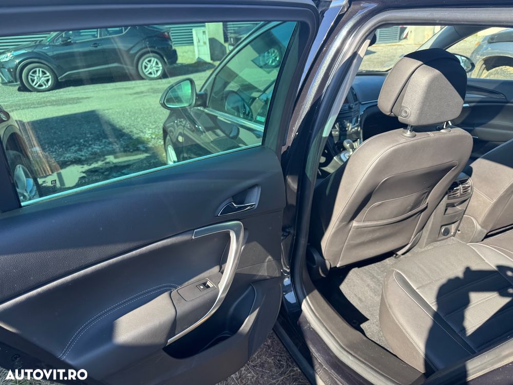 Opel Insignia - 18