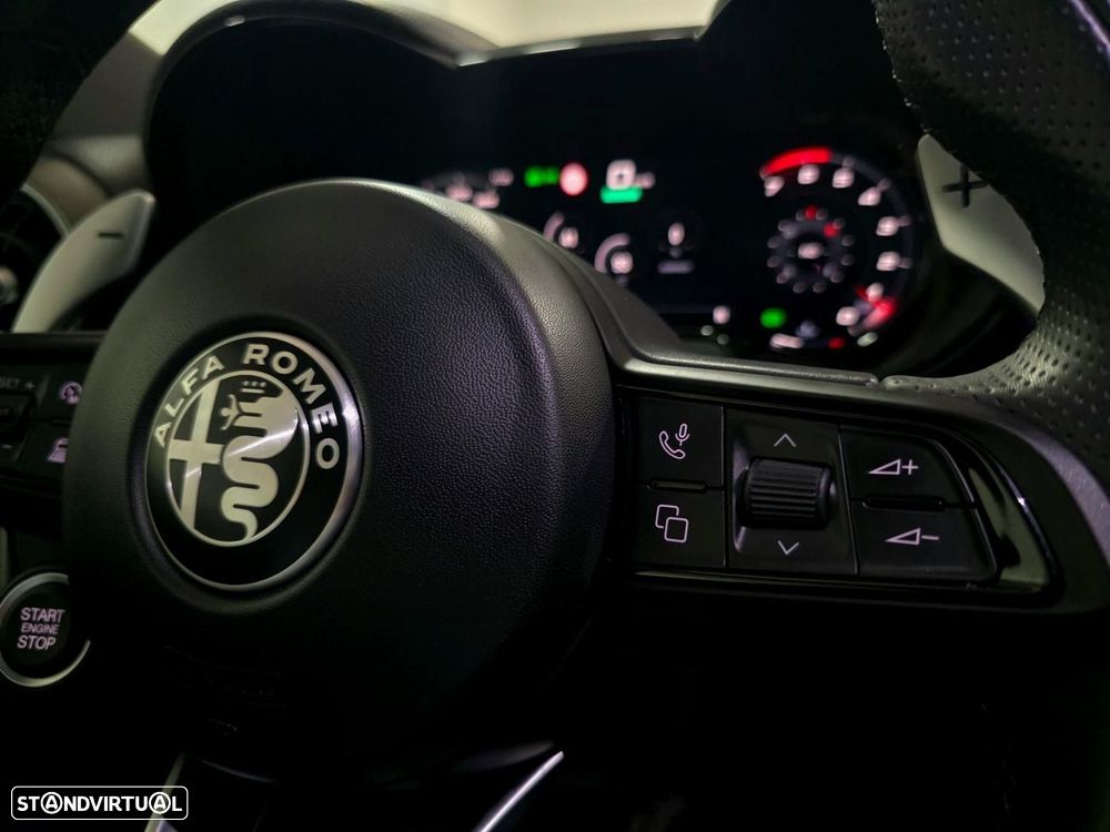 Alfa Romeo Tonale 1.5 Hybrid Edizione Speciale - 27