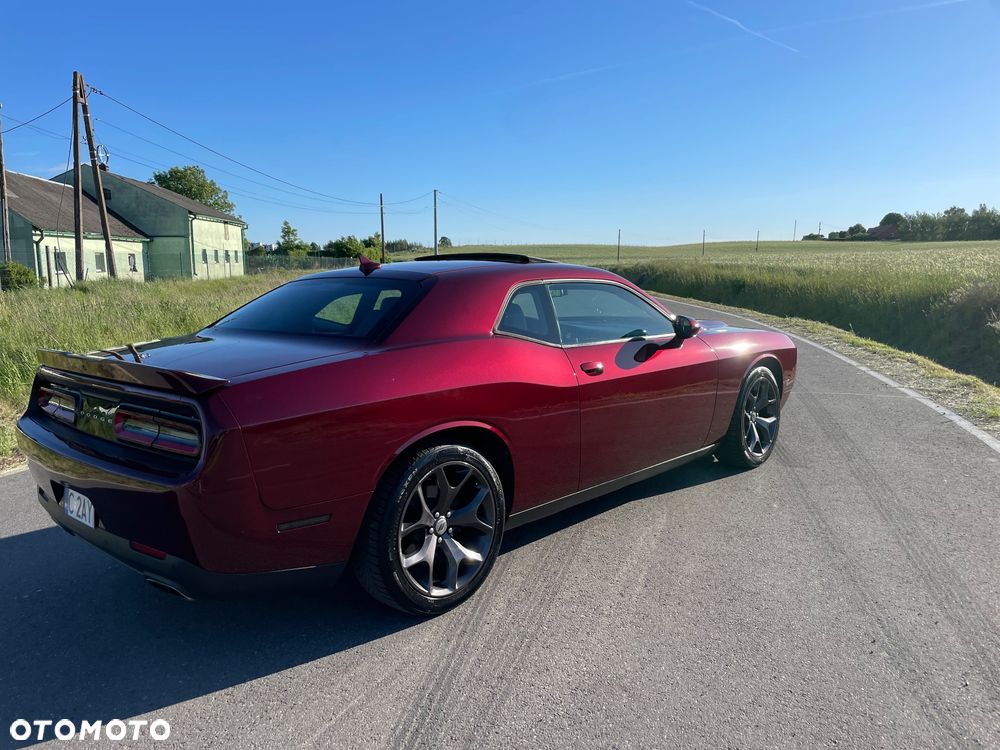 Dodge Challenger ver-3-6-sxt-plus - 5