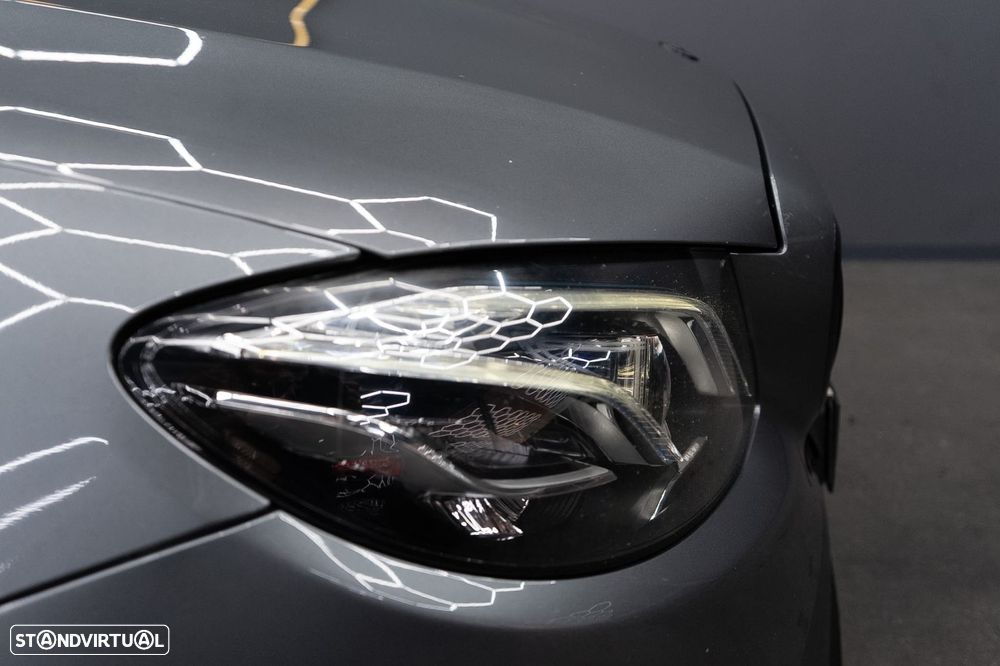 Mercedes-Benz E 220 d AMG Line - 13