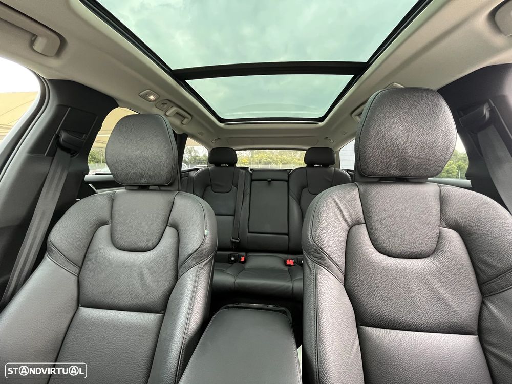 Volvo V90 2.0 T6 PHEV Plus Dark AWD - 23