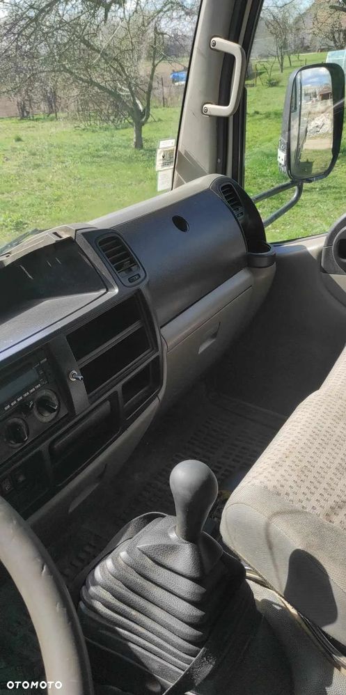 Nissan cabstar - 9