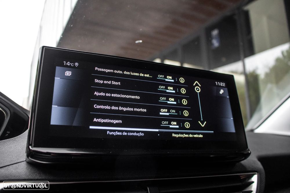 Peugeot 3008 1.5 BlueHDi Allure EAT8 - 39