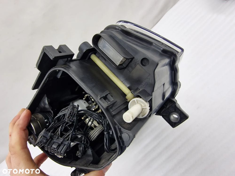 VW PASSAT B6 LIFT 08- PRAWY BI-XENON BIXENON PRAWA LAMPA PRZEDNIA PRZÓD , NR 3C0941752K / 3C0941752 K , NR AUKCJI LL371 - 17