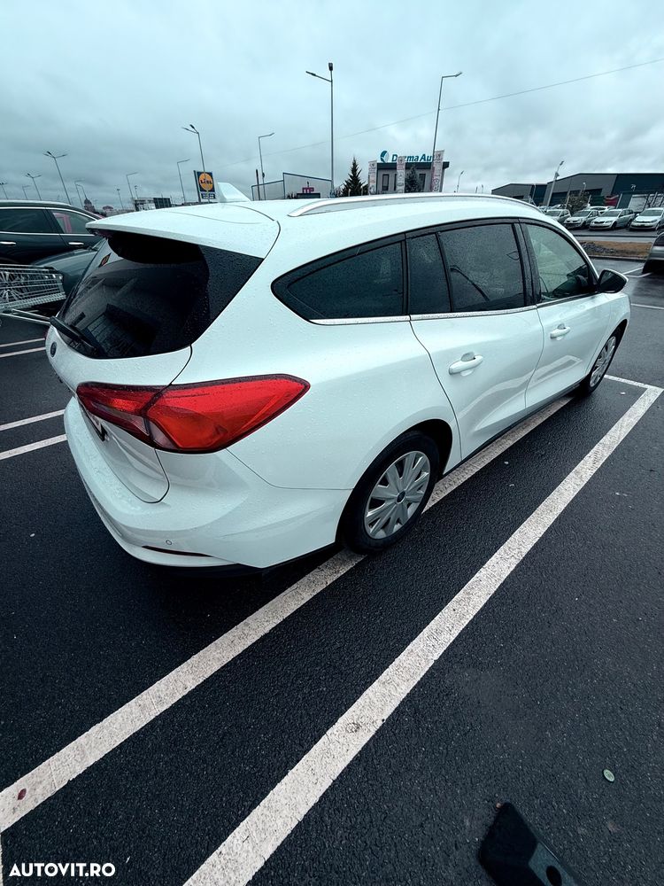 Ford Focus 1.5 EcoBlue Start-Stopp-System COOL&CONNECT - 3