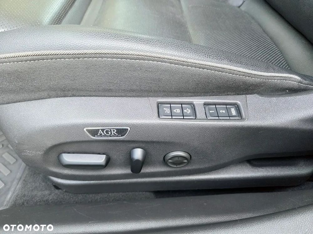 Opel Insignia - 22