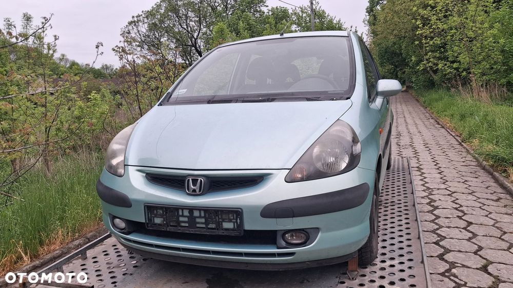 Na części Honda Jazz II Silnik 1.3 83KM L13A1 lakier G506M skrzynia automatyczna CVT maska zderzak drzwi klapa szyba fotel kanapa lusterko lampa deska GWARANCJA !!! Przód Tył Zestaw Komplet Drzwi Klapa Zderzak Błotnik Maska Grill Atrapa Szyba Pas Lampa Lusterko Boczki Fotel Kanapa Kokpit Deska Rozdzielcza Przełącznik Włącznik Sterownik Przewody Wiązka Instalacja Moduł Komputer Czujnik Listwa Pompa Alternator Wtryski Głowica Rozrusznik Kompresor Sprzęgło Dwumas Silnik Skrzynia ABS Klimatyzacji Paliwa Wspomagania Kolektor Turbina Przepustnica Zawór Chłodnica Koło Hak Belka Sanki Zawieszenie Mcpherson Półoś Amortyzator Wydech Tłumik Zacisk - 6