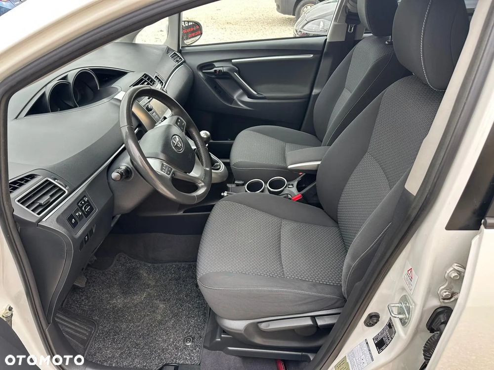 Toyota Verso 1.8 5-Sitzer Executive - 8