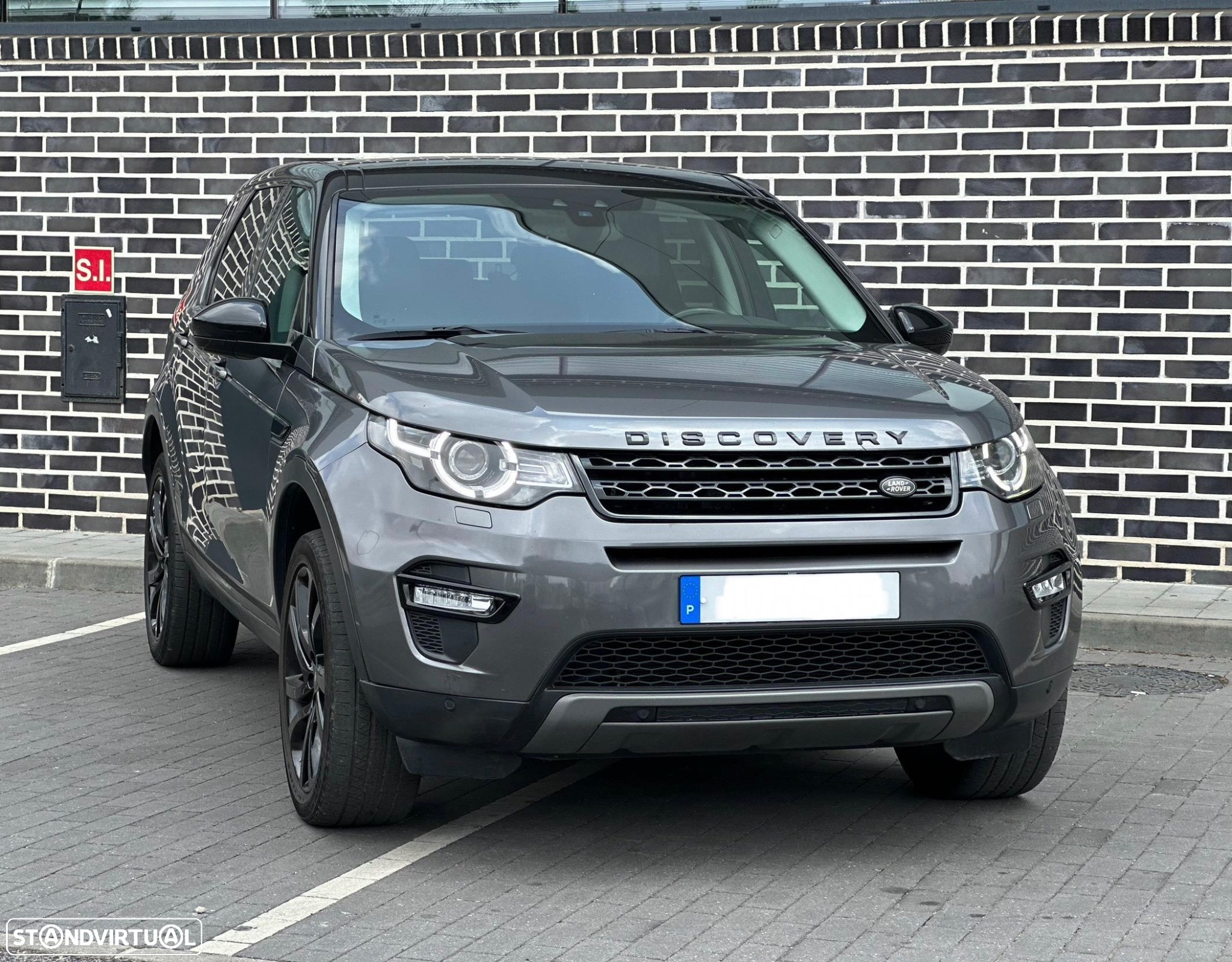 Land Rover Discovery Sport 2.0 D AWD HSE - 9