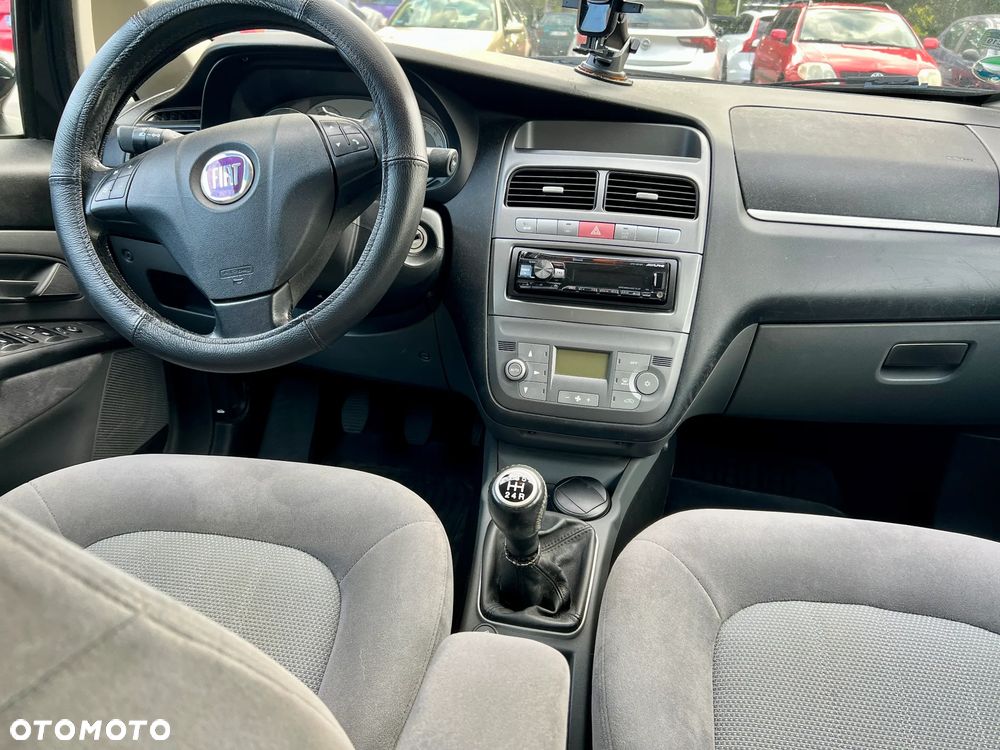 Fiat Linea 1.4 T-Jet 16V Emotion - 3