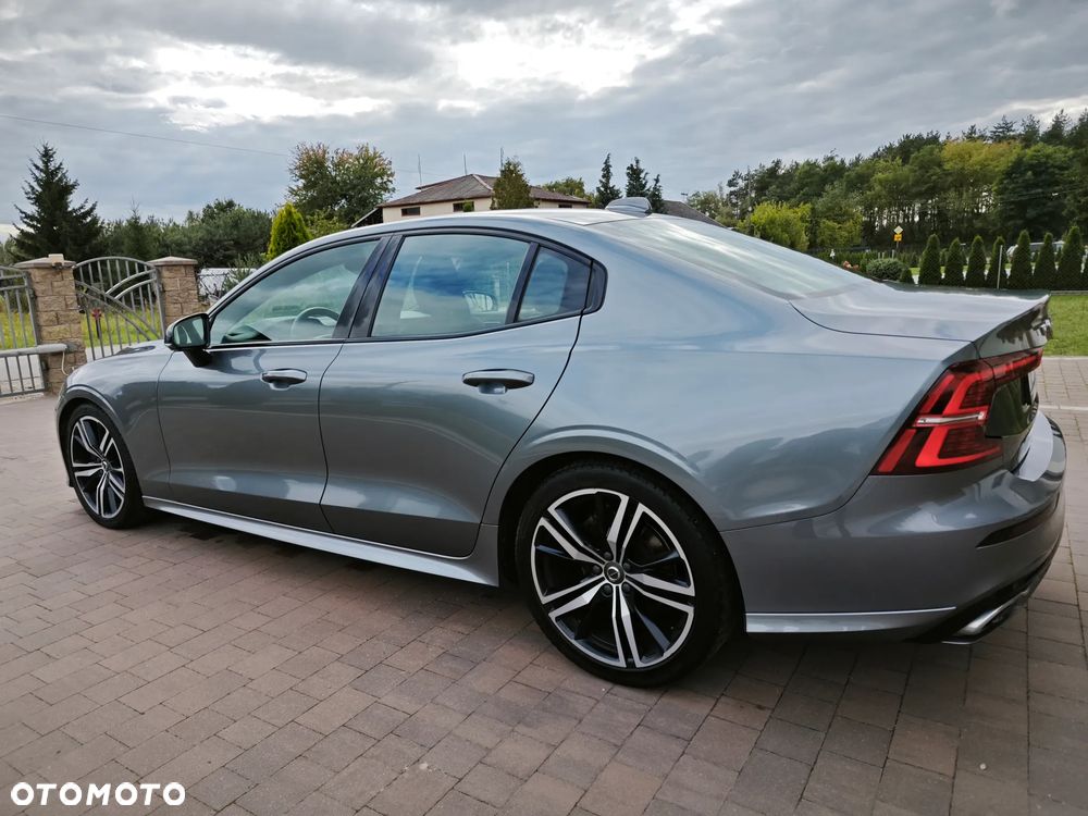 Volvo S60 T4 R-Design - 12