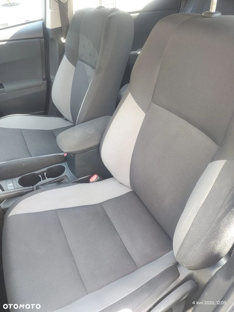 Toyota Auris 1.33 VVT-i Active - 12