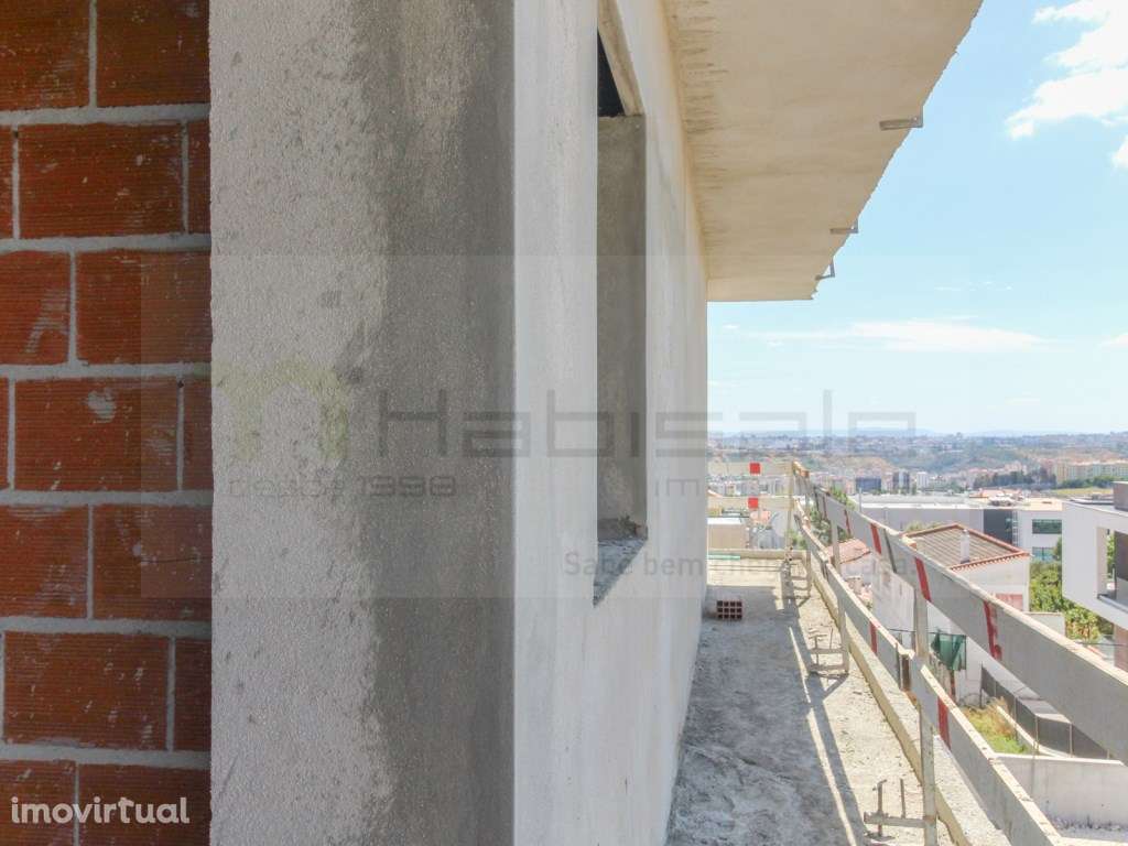 Apartamento T3 com boas áreas e garagem | Paradela, Santo António d... - Grande imagem: 2/21