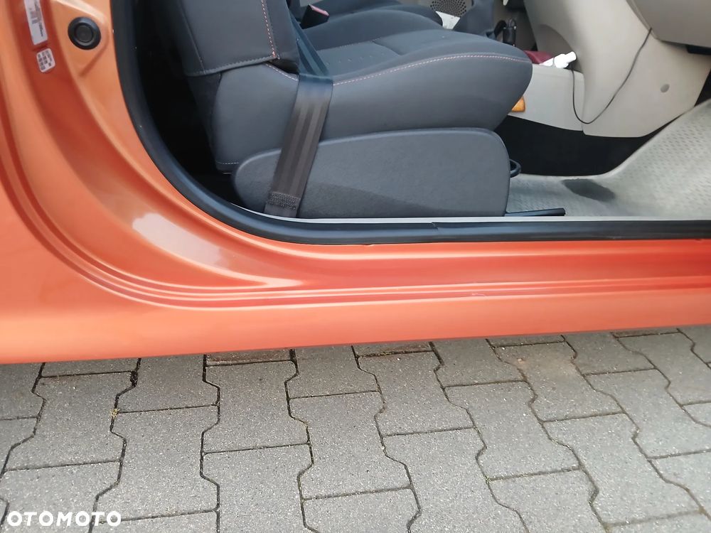 Renault Twingo 1.2 16V Night & Day - 11