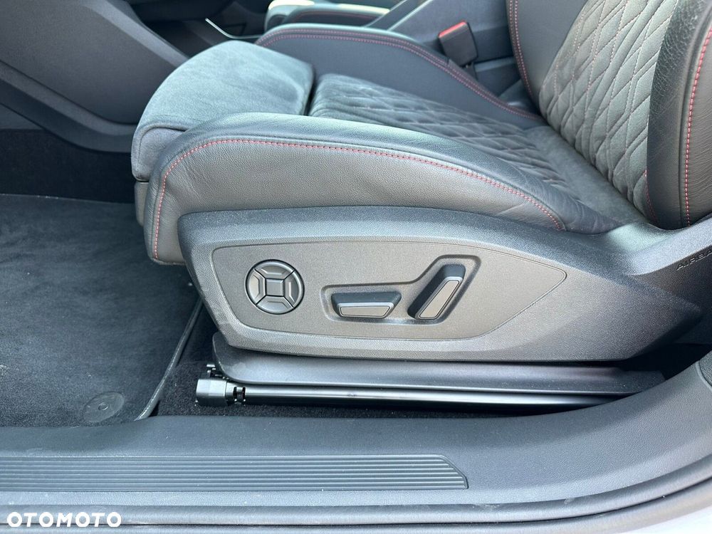 Audi Q4 e-tron - 15