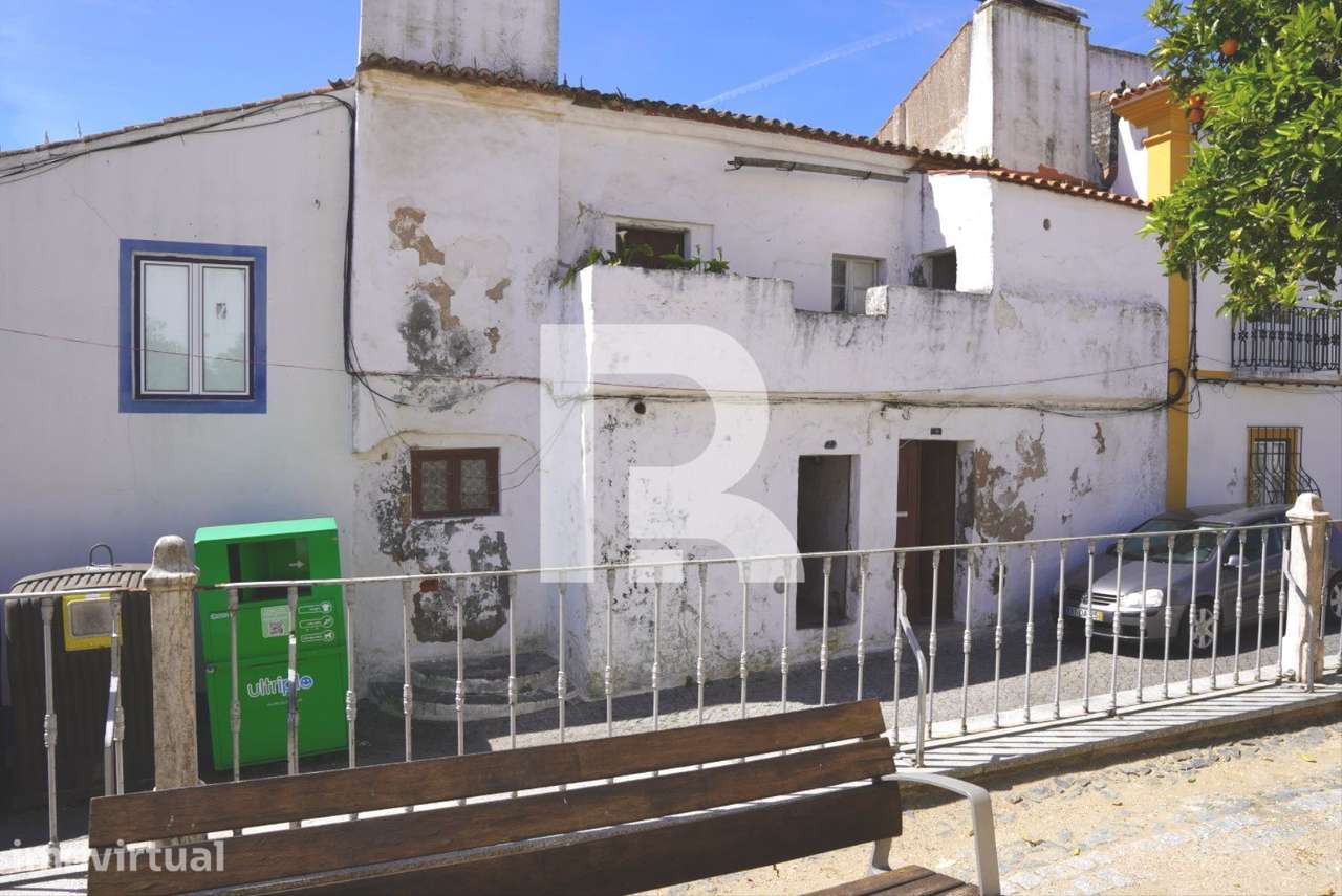 Moradia  T7 de 2 pisos p/ recuperação total em Avis - Grande imagem: 3/20