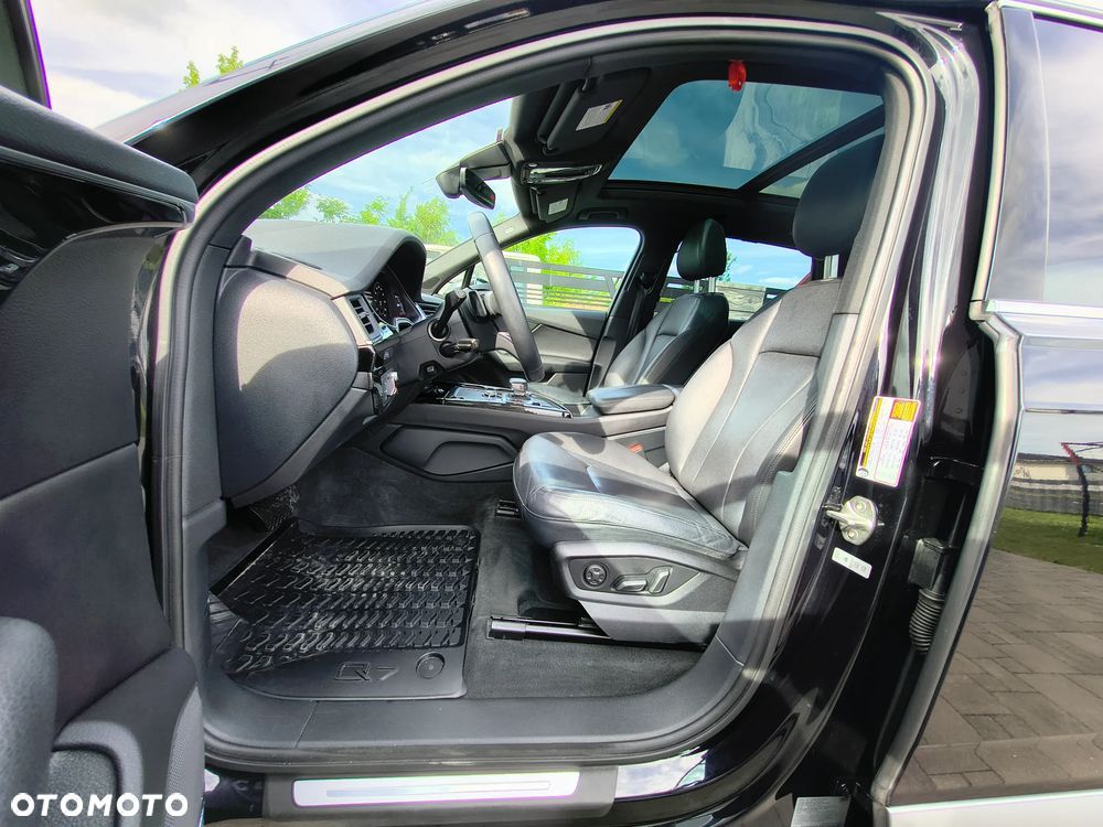 Audi Q7 - 11