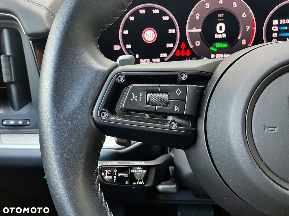 Porsche Cayenne - 28