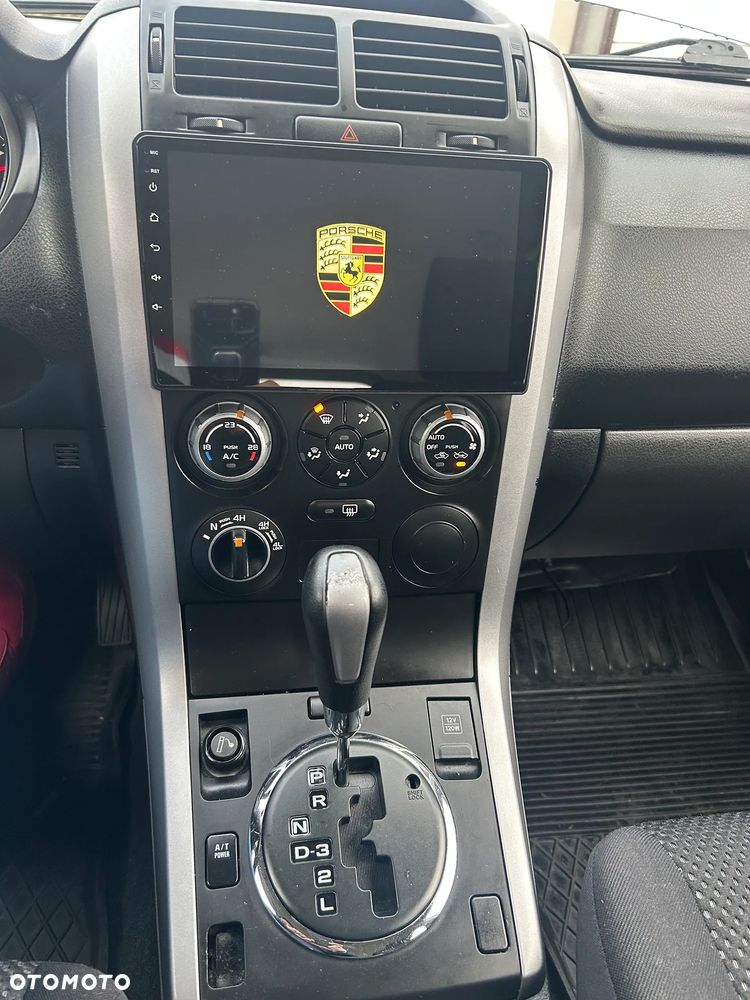 Suzuki Grand Vitara 2.0 De luxe - 9