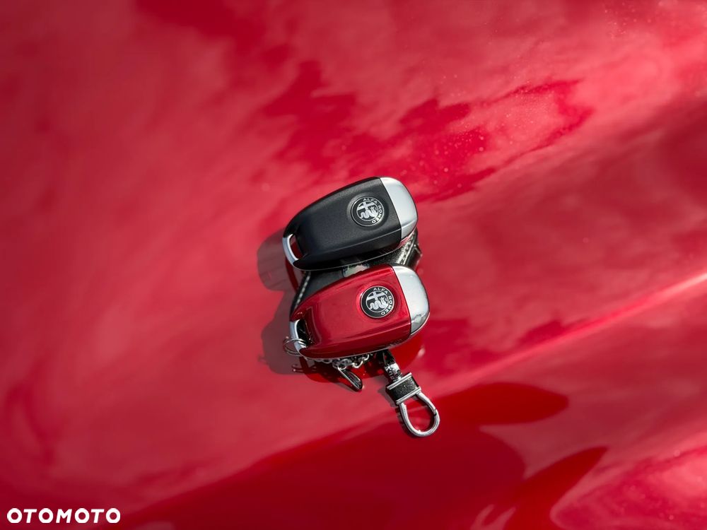 Alfa Romeo Giulia 2.2 AT8-Q4 Veloce - 37