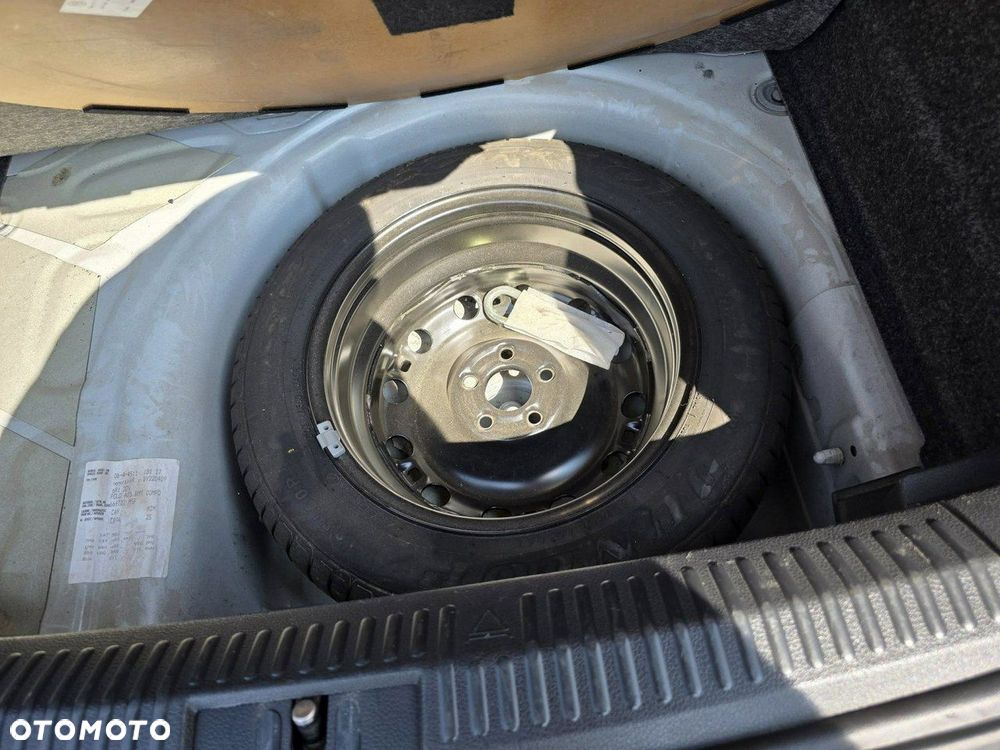 Volkswagen Polo 1.6 TDI Blue Motion Technology Trendline - 27