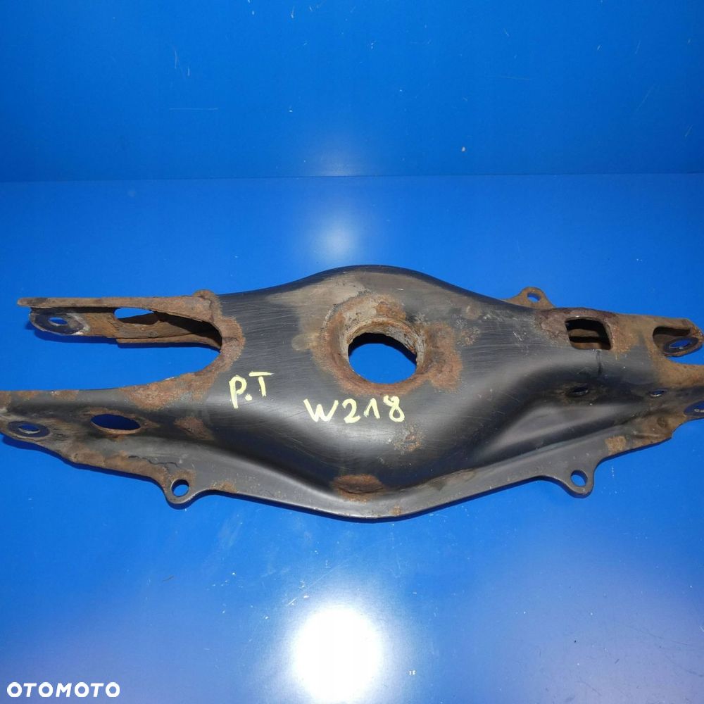 MERCEDES CLS W218 WAHACZ PRAWY TYŁ TYLNY - 1