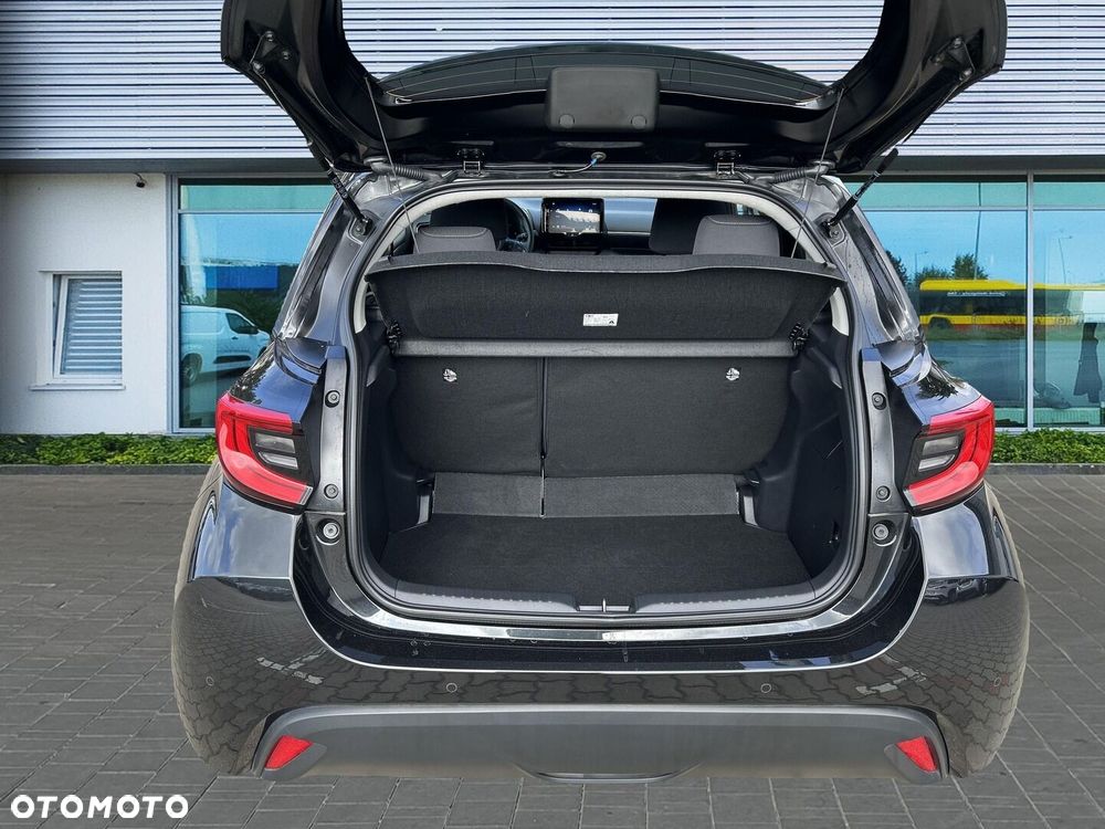 Toyota Yaris Hybrid 1.5 Style - 21