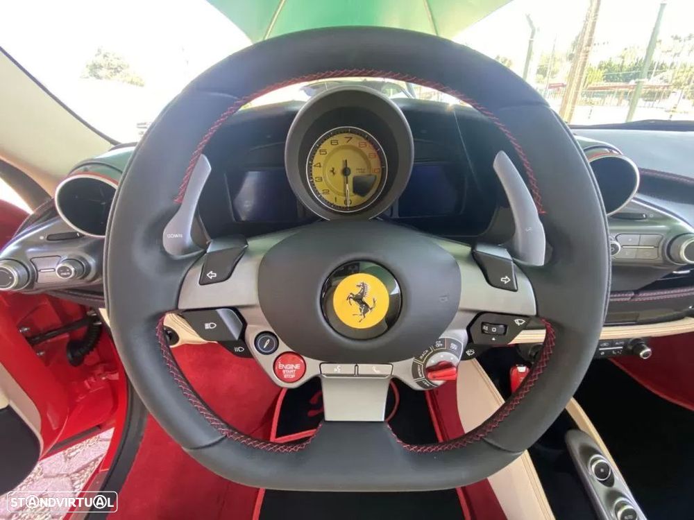 Ferrari F8 Tributo - 15