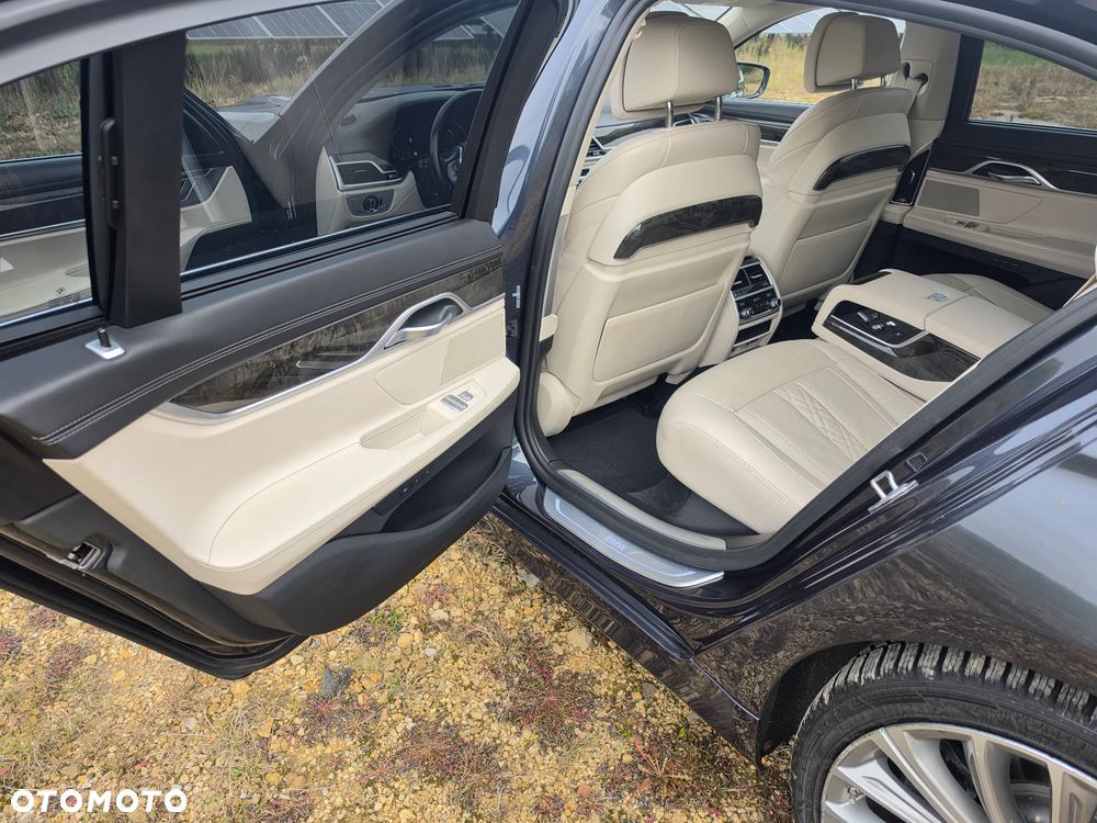 BMW Seria 7 - 20